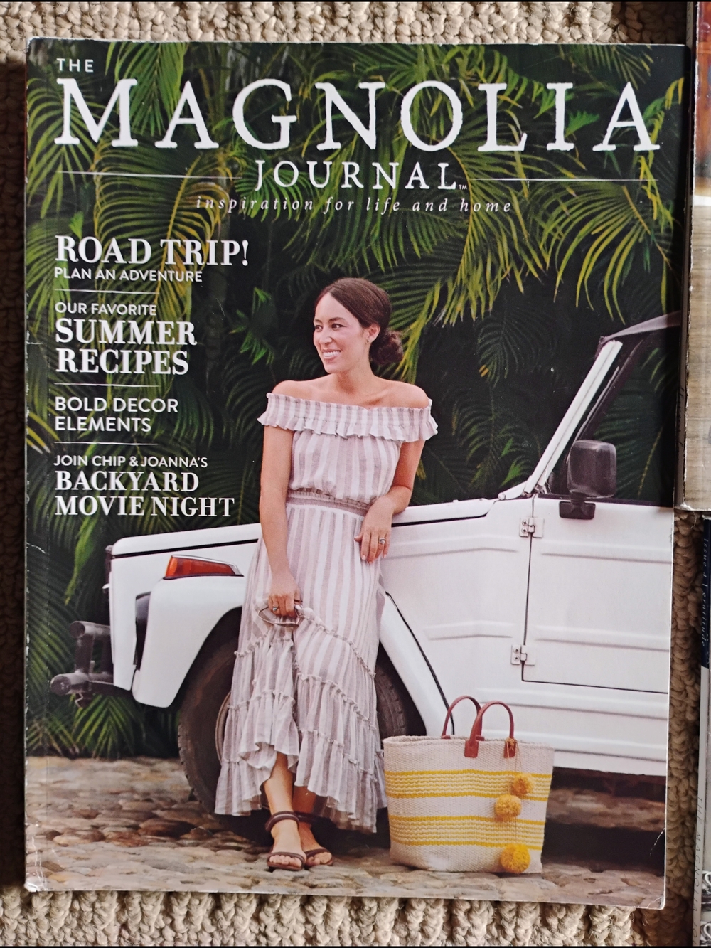 Magazine - Assorted Covers (Set of 5) - Picture 4 of 8